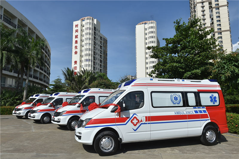 凯发娱乐k8官网集团、上海烟草集团爱心救护车捐赠活动在海南、青海两地同时进行