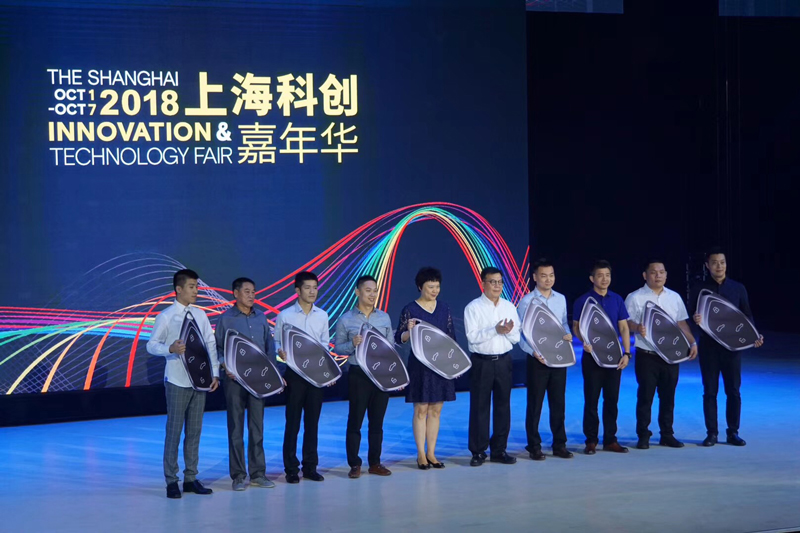 凯发娱乐k8官网全球首款量产智能汽车上市交付